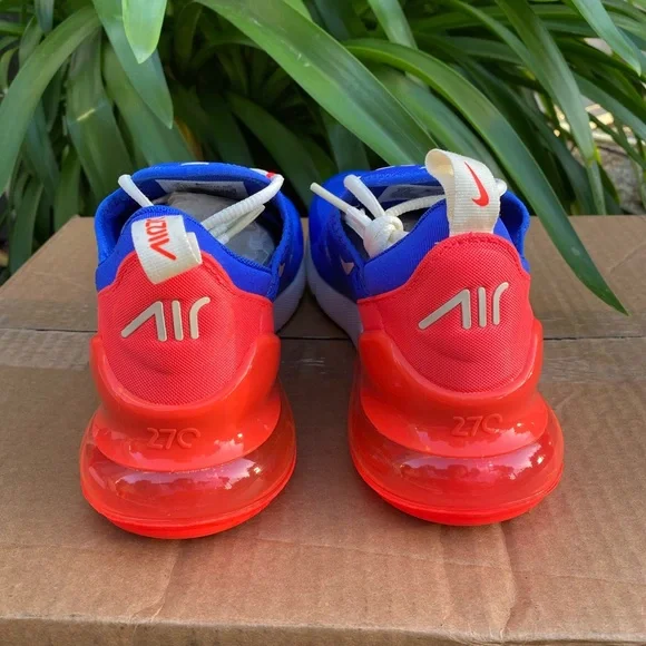 Nike Air Max 270 - Picture 3 of 5